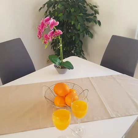 Mia With Pool1 Apartamento