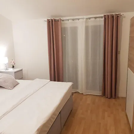 Mia With Pool1 Διαμέρισμα Σπλιτ