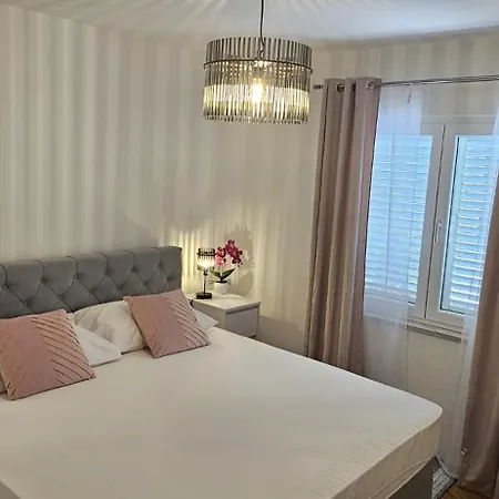 Apartamento Mia With Pool1