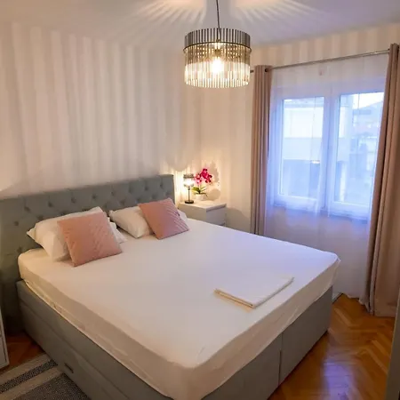 Apartment Mia With Pool1 *