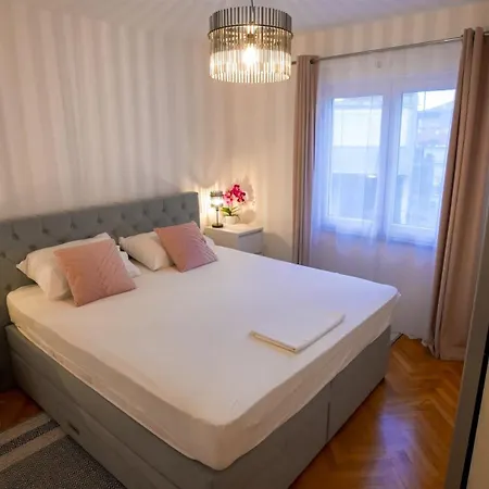 Apartamento Mia With Pool1 Split