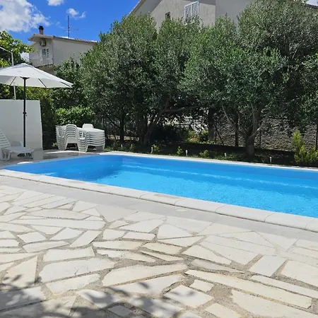 Apartment Mia With Pool1 Split