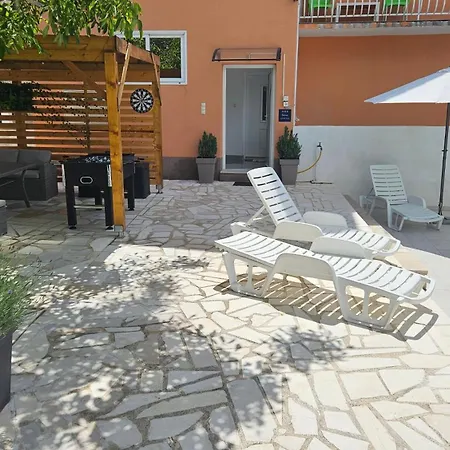 Apartment Mia With Pool1 *